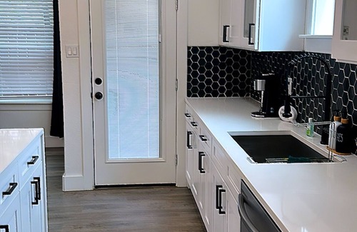 West Dallas House | Explore the Hidden Delights of Dallas with Pet-Friendly Stays