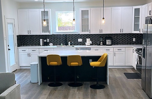 West Dallas House | Explore the Hidden Delights of Dallas with Pet-Friendly Stays