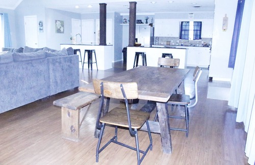Sulphur House | Discover The Hidden Gem with Game Room & Family Amenities