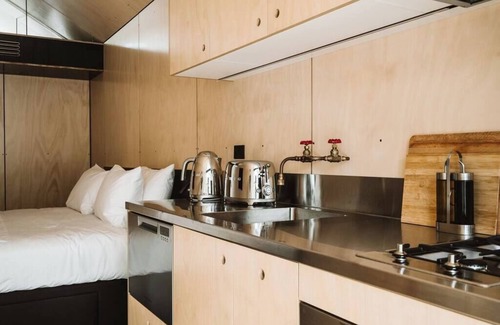 Myola Cabin | 'The Hideaway' at barranca Jervis Bay