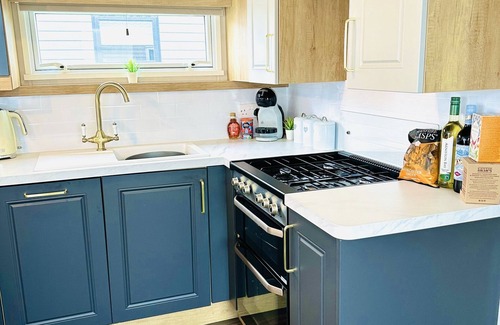 Cayton Bay House | Pet-Friendly The Hideaway at Cayton Bay with Ocean Views