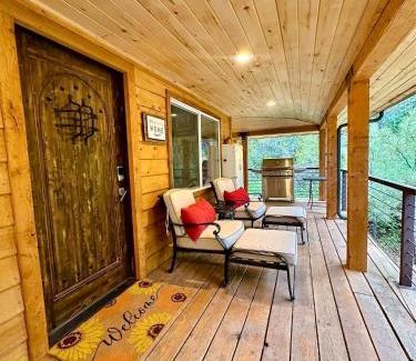 Glendale House | Discover The Hideaway: Family-Friendly Cabin Near Zion