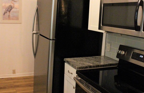 Hot Springs Village House | Pet Friendly Hideaway: Cozy Retreat with Breakfast Included