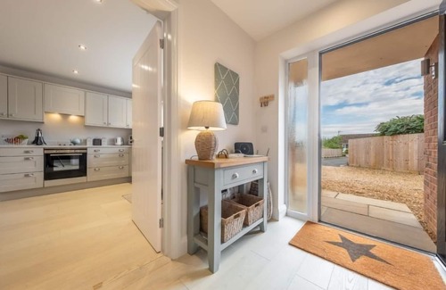 Docking House | Unwind at The Hideaway - Pet Friendly Retreat in Norfolk