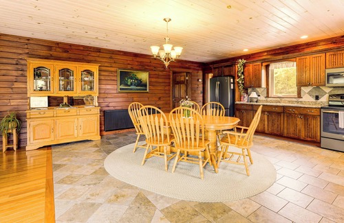 Jonesport Cottage | The Hideaway in Downeast Maine: Walk to Ocean
