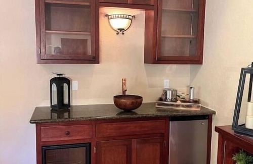 Fresno House | Top-Rated Family Retreat at The Hideaway on Brown Ave.