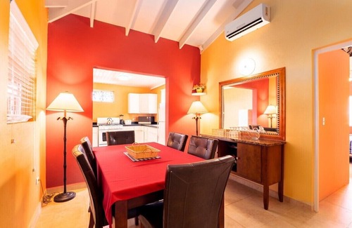 Pos Chiquito Apartment | Elegant Hideaway Penthouse with Pool and Spa Amenities