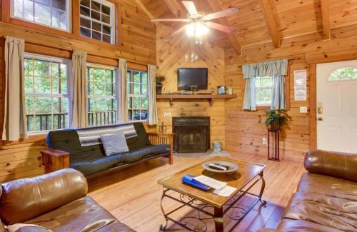 Sautee Nacoochee House | Pet-Friendly Retreat at The Hideaway with Hot Tub Access