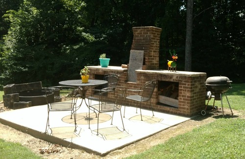 Jonesborough House | Experience The Hideout: 4 Bedroom Brick House Retreat