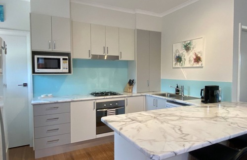 Redbank House | Explore The Hideout at Dexfield Park: Pet-Friendly Oasis