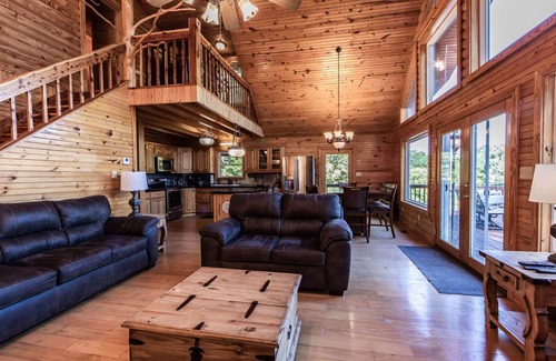 Oden Cabin | Discover The Hideout: Cabin 14 with Pool & Spa Amenities