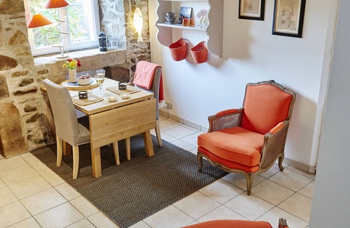 Saint-Quay-Perros Condo | Enchanting Hideout of Violette on the Pink Granite Coast