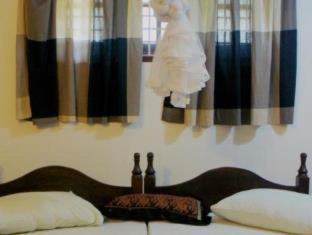 Inamaluwa Villa | Relax at The Hideout Sigiriya: Family-Friendly with Pool