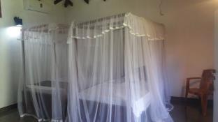 Inamaluwa Villa | Relax at The Hideout Sigiriya: Family-Friendly with Pool