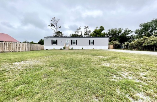 Harkers Island House | Oceanfront High Tider Retreat with RV Hookup & Amenities