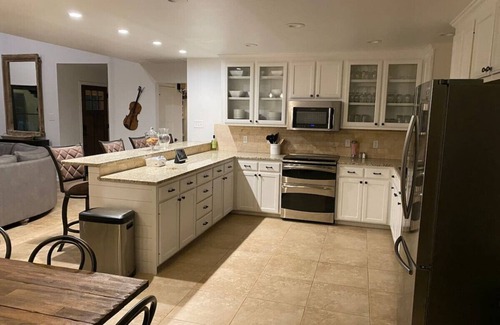 Dripping Springs House | Discover The Highland: Spacious House with Family Amenities
