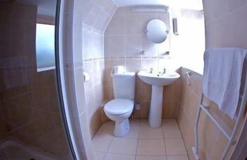 Cannards Grave Hotel | Quality Stay at The Highwayman Inn with Restaurant & Breakfast
