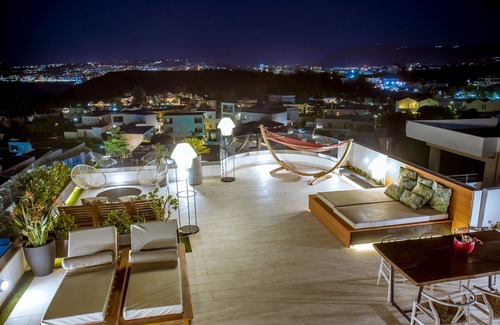 Daratsos Villa | Experience The Hill House: Seaview Villa with Pool & Spa