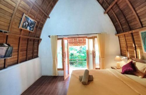 Penida Island Bed & Breakfast | Pet-Friendly Haven at The Hill Prananta with Hot Tub