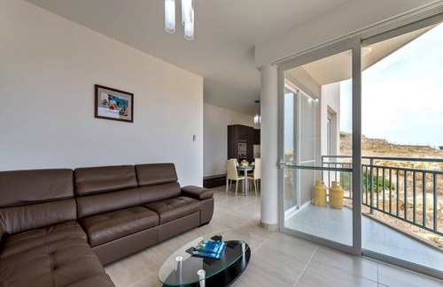 Marsalforn Apartment | Experience The Hillock North G16: Pet-Friendly Paradise