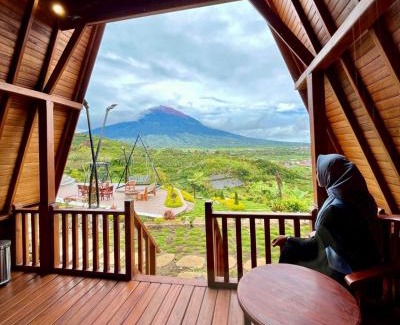 Sumatra Resort | Eco-Friendly Retreat at The Hills Kerinci with Hot Tub