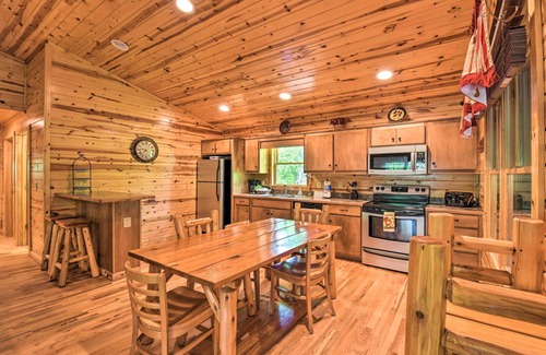 Helen Cabin | Experience ‘The Hillside’ at Sautee Mountain Retreat
