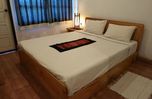 Phonsavan House | Budget-Friendly Hillside Residence with Family Amenities