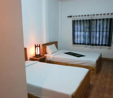 Phonsavan House | Budget-Friendly Hillside Residence with Family Amenities