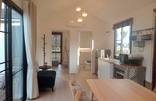 Tha Kradan Cabin | The Hilltop Erawan