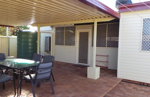 South Tamworth House | Comfortable Hillvue House: Family-Friendly with Free WiFi