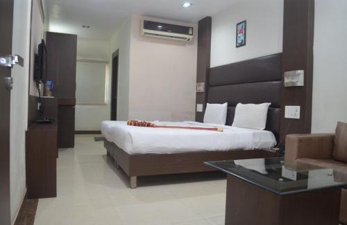 Bhilai Hotel | Discover Comfort at The Himalaya Park with Spa & Dining