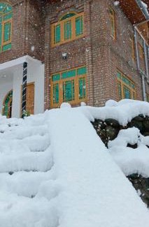 Harwan House | Top-Rated Family-Friendly Stay at The Himalayan Inn