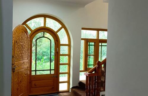 Harwan House | Top-Rated Family-Friendly Stay at The Himalayan Inn