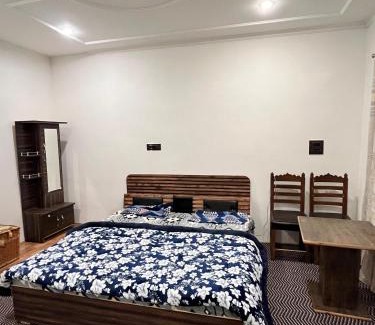 Srinagar House | The Himalayan Nest