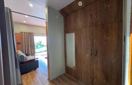 Vijaypur House | Experience The Himalayan Woods in Chaukhori: Pet Friendly Stay