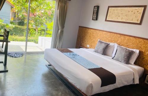 Ko Phi Phi Hotel | Hip Resort @ Phi Phi: Family-Friendly Stay with Pool