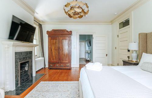 Staunton Hotel | Timeless Comfort at The Historic Inn at Oakdene
