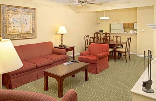 Berkeley Condo | Discover The Historic Powhatan: 1BR Mini Suite Oasis