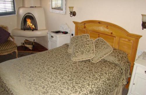 Taos Hotel | Experience Comfort at The Historic Taos Inn, Pet Friendly Stay