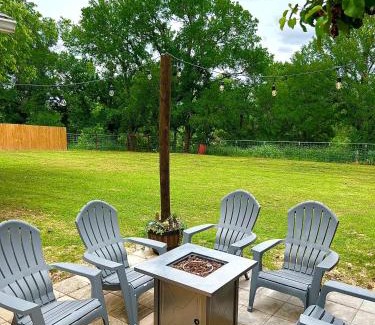 Stephenville House | Pet-Friendly Retreat at The Hive - Downtown Stephenville