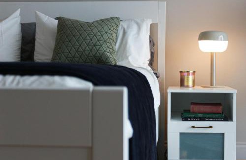Kilcarbery House | Private Top Floor Ensuite Room - Pet Friendly & Highly Rated!