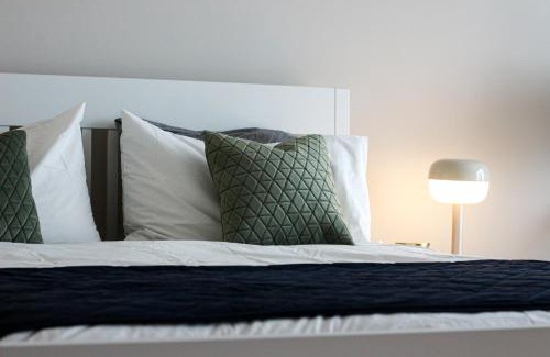 Kilcarbery House | Private Top Floor Ensuite Room - Pet Friendly & Highly Rated!