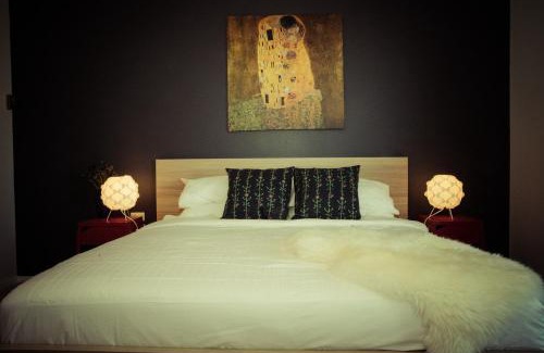 Kingston House | Experience The Hobart Entrance: A Family-Friendly Retreat