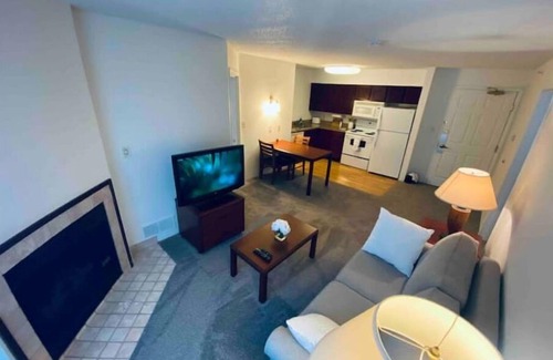 Greater Greenspoint Apartment | Experience The Holistic Escape: Free Parking & Great Amenities