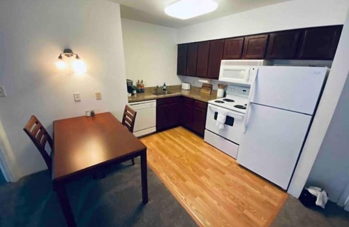 Greater Greenspoint Apartment | Experience The Holistic Escape: Free Parking & Great Amenities