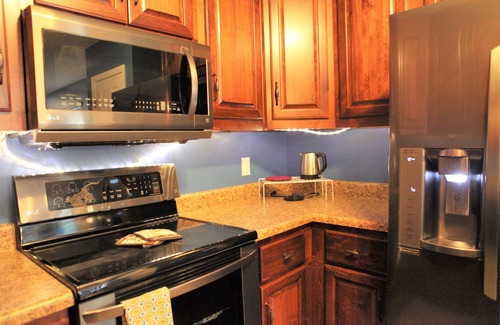 Atmore House | Experience "Home Over the Bridge" with Pool & Ocean Views
