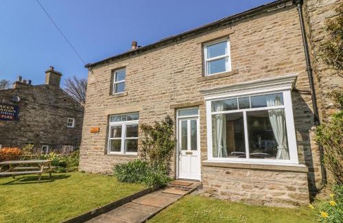 Hawes House | Family-Friendly Stay at The Homestead - 4 Star Excellence