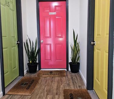 Dunlap Hotel | Top-Rated Comfort at The Honey Bee Motel with Great Amenities