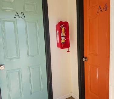 Dunlap Hotel | Top-Rated Comfort at The Honey Bee Motel with Great Amenities
