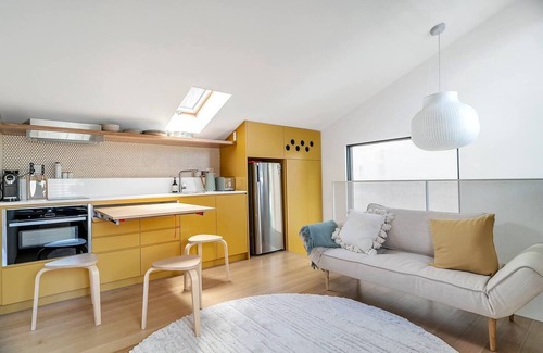 Glebe Cabin | Discover The Honeycomb Experience: Nordic Design Awaits